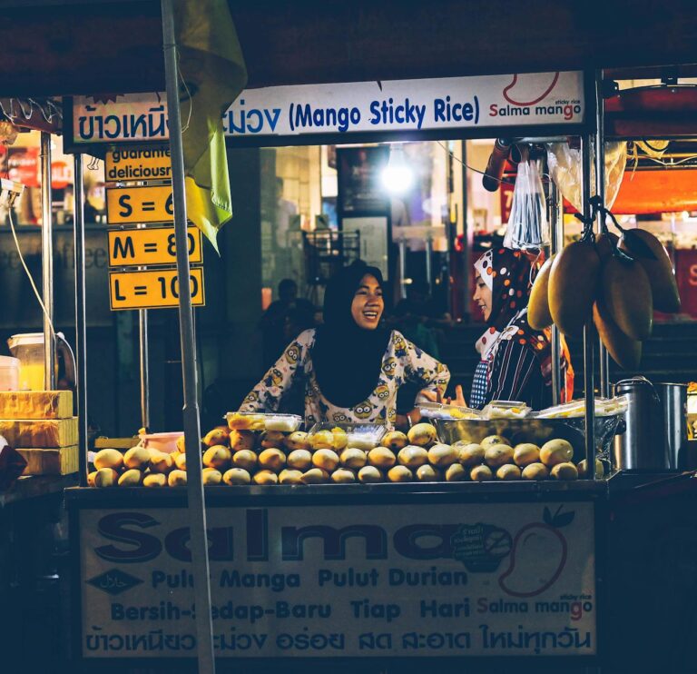 Mango Sticky Rice: Thailand’s Ultimate Street Dessert