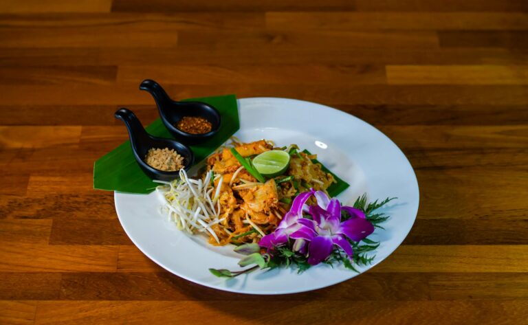 Ramen vs Pho vs Pad Thai vs Laksa: The Ultimate Asian Noodle Showdown