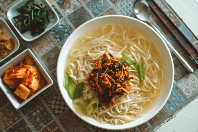 10 Must-Try Korean Night Market Dishes 2024 | WokFeed