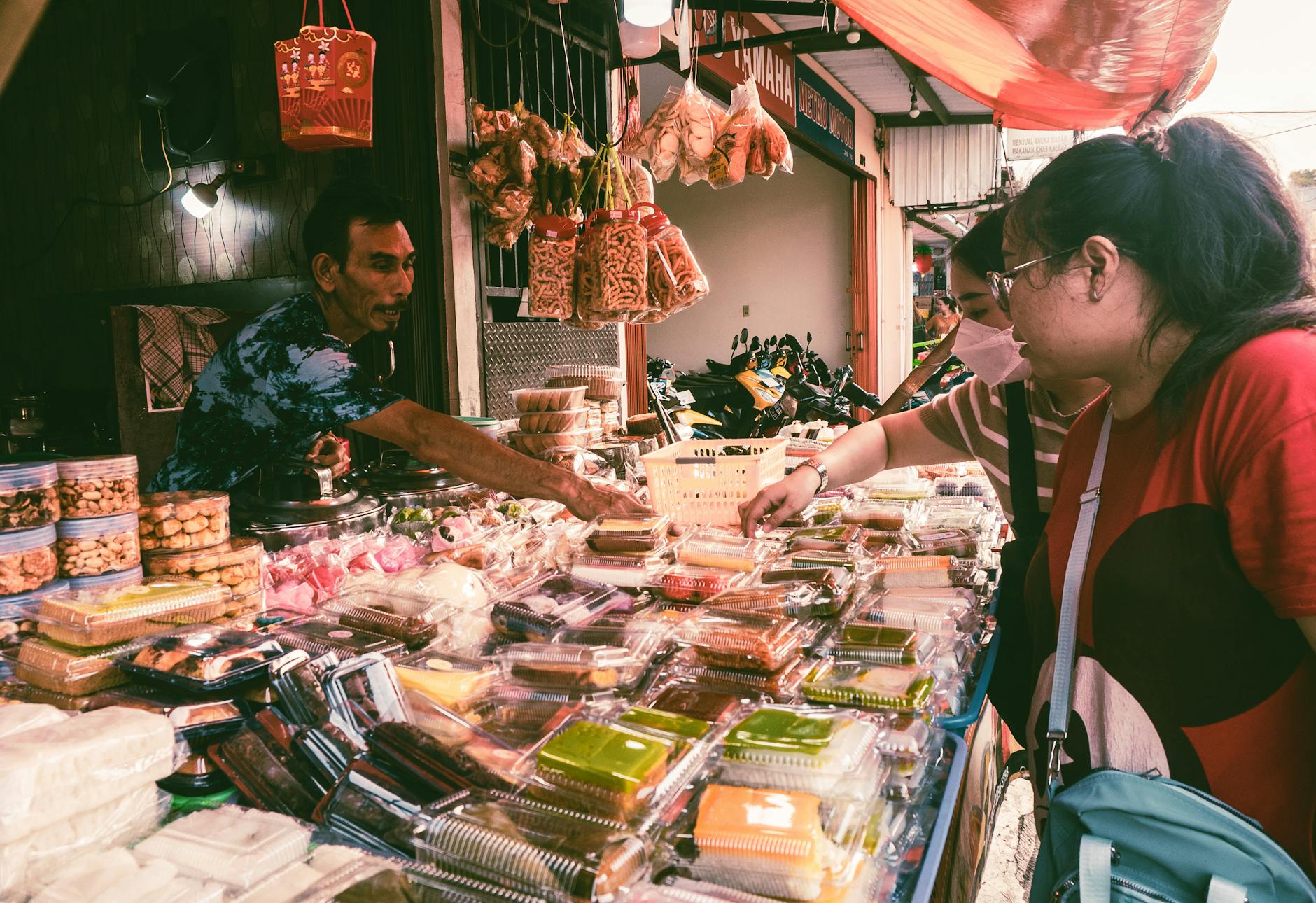 10 Best Korean Street Foods for Summer Heat