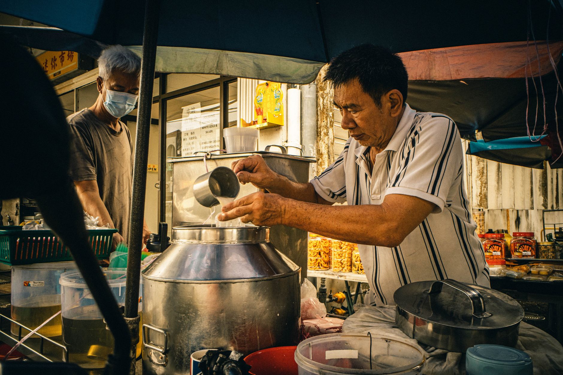 How to Make Authentic Gomtang at Home
