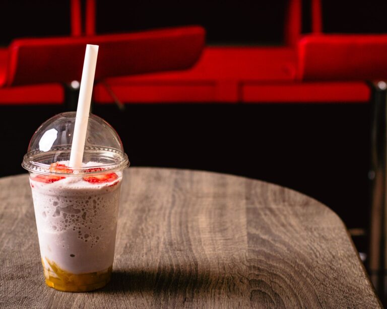Bubble Tea vs Hong Kong Milk Tea: Which Reigns Supreme