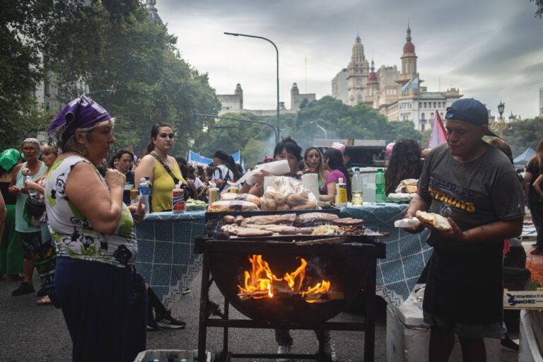 Ho Chi Minh City Street Food: A Neighborhood Eating Guide