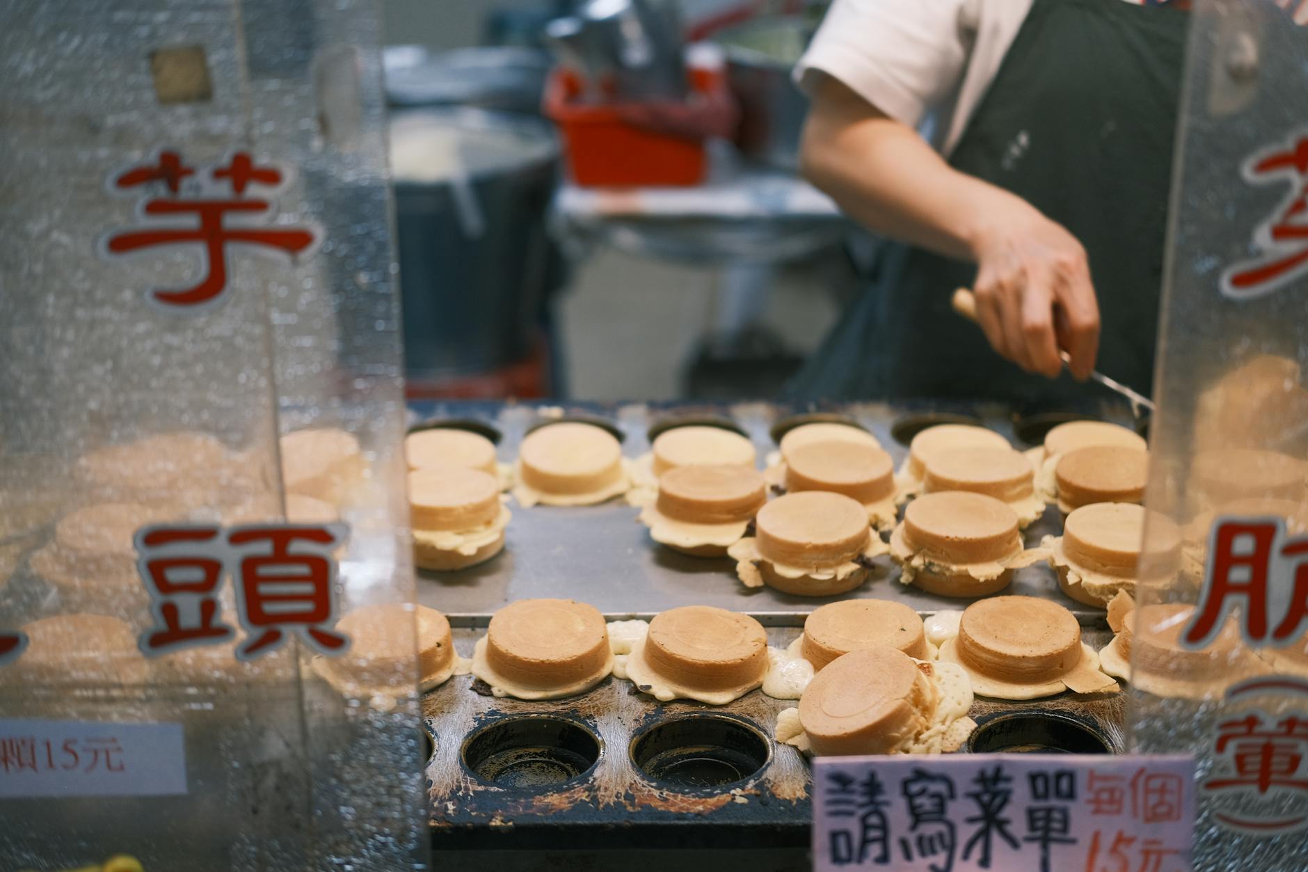 Taipei Night Markets: Where to Eat After Dark