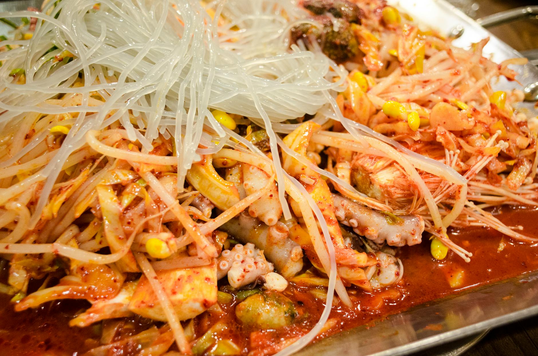 Samgyeopsal Guide: Korean Grilled Pork Belly History & Regional Styles