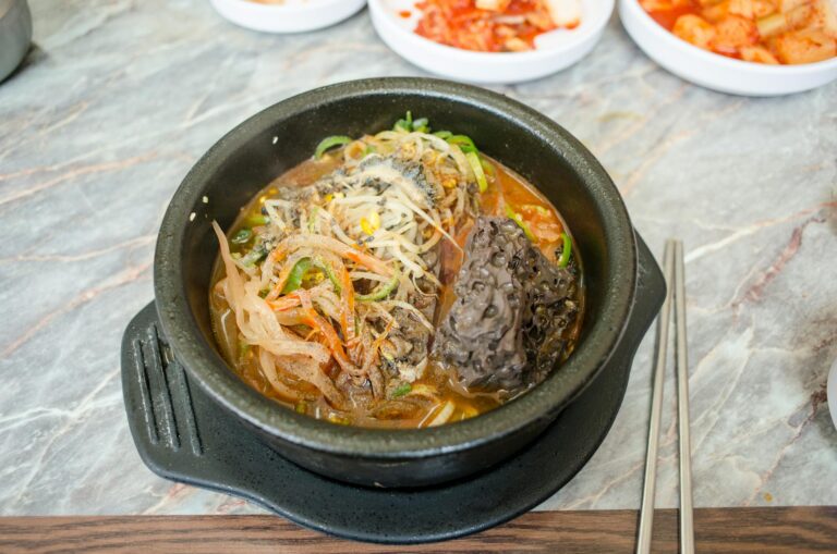 Doenjang Jjigae: Korean Soybean Stew Guide & Regional Styles