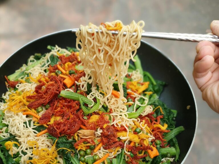 Japchae: Korean Glass Noodle Guide & Regional Styles