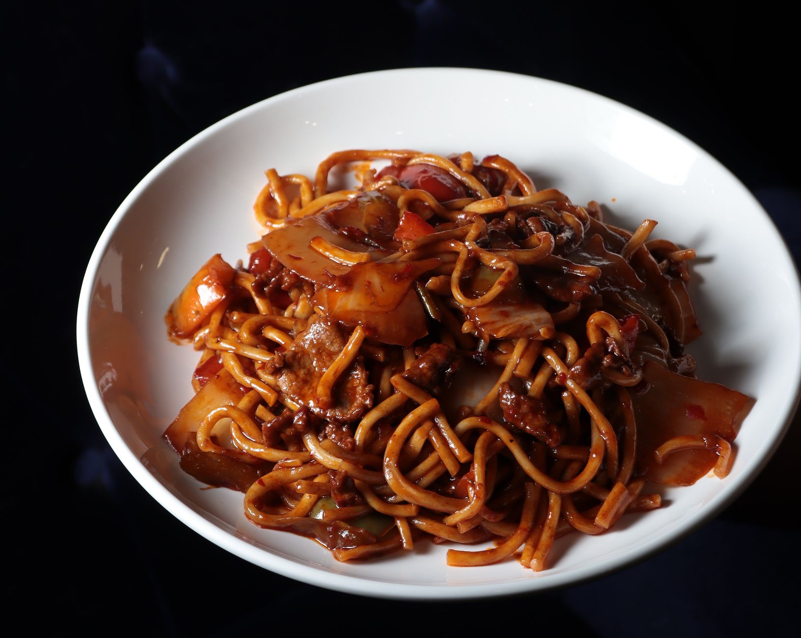 Lo Mein: Regional Variations and Kitchen Techniques