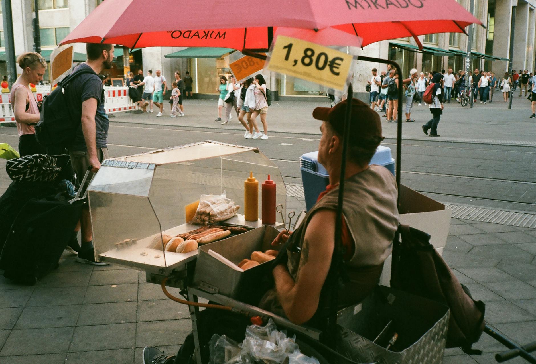 Osaka Street Food Guide: Neighborhood Eating Map