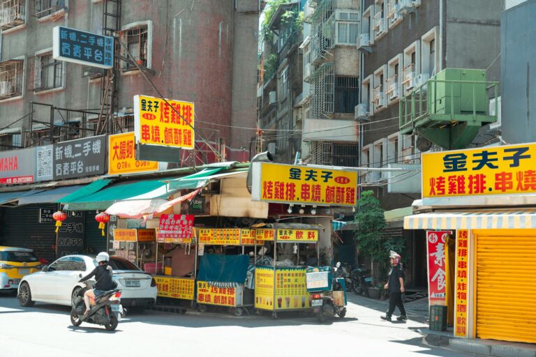 Taipei Night Markets: Skip the Tourist Traps, Eat Like a Local