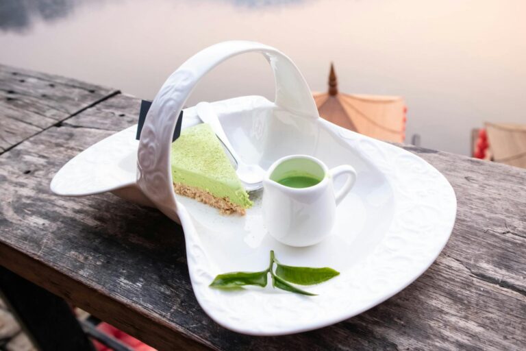 Matcha Health Benefits: L-Theanine, Antioxidants, and Grade Matters