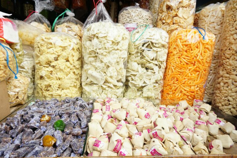 Hong Kong Street Food by Neighborhood: Where to Eat