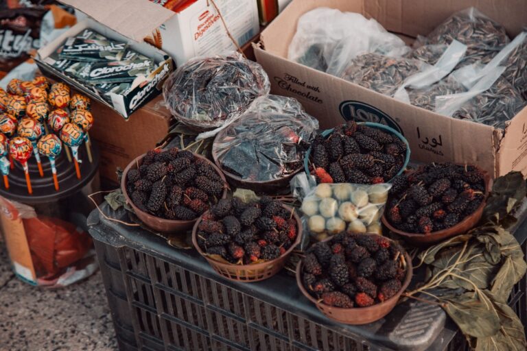 Hanoi Street Food Guide: Eat by Neighborhood