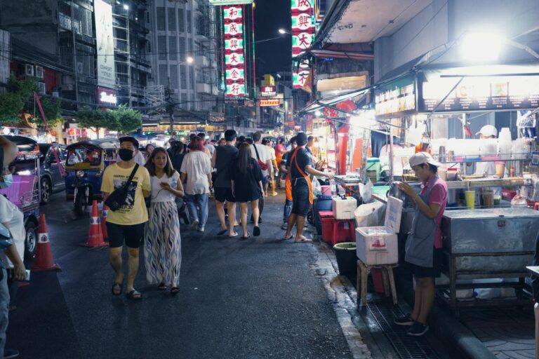We Compared TikTok Food Videos to Google Maps Ratings in Bangkok. Here’s the Truth.