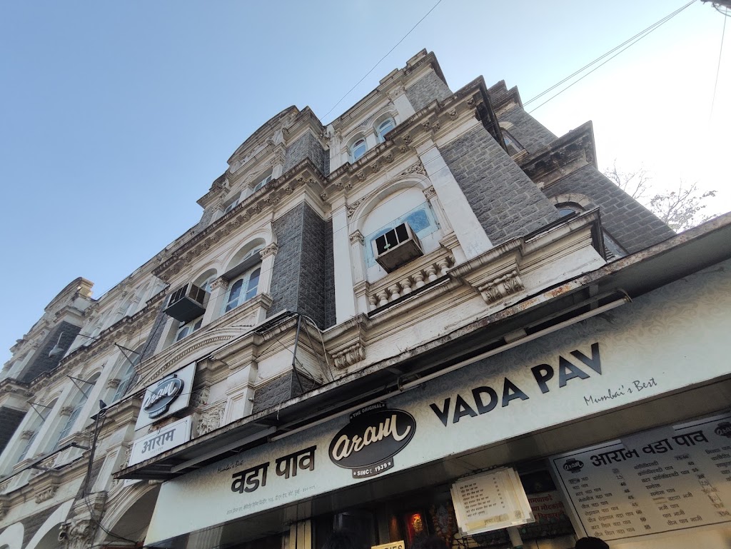 Aram Vada Pav - vada pav mumbai