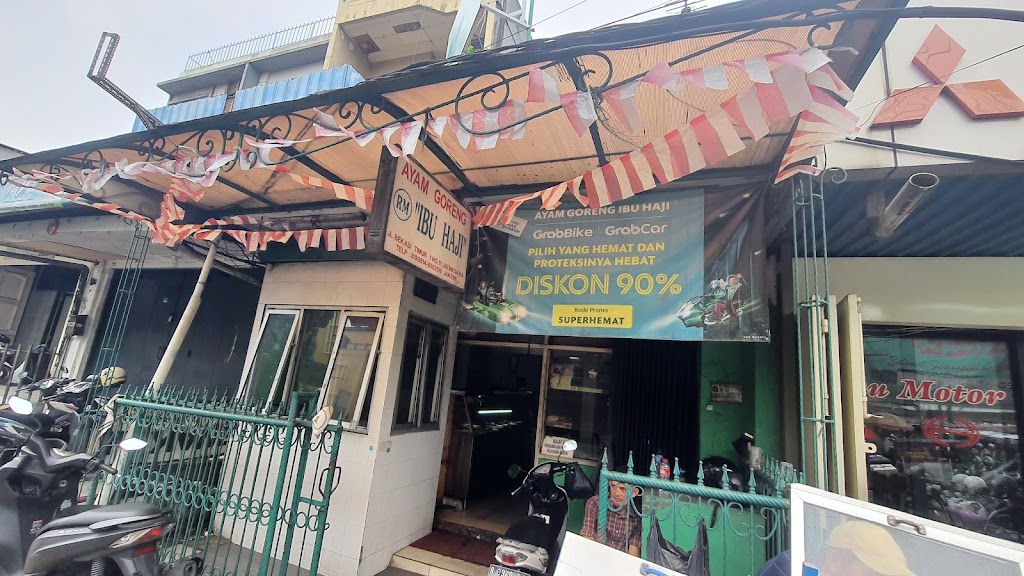 Ayam Goreng Ibu Haji - ayam goreng jakarta