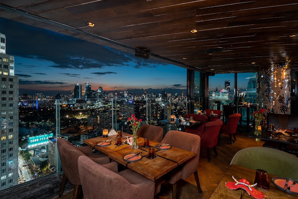 Bangkok Heightz Rooftop (Restaurant & Bar 39th floor) - rooftop bars in bangkok