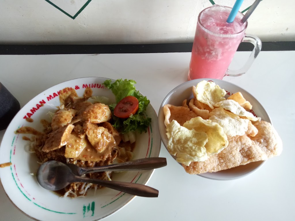 Gado Gado Bu Hadi - gado gado yogyakarta