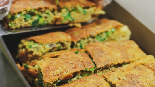 Martabak Terang Bulan mak hari rewo_rewo - martabak Bali