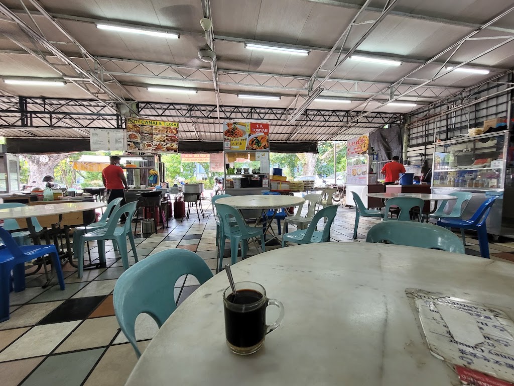 MICHELIN Guide | Awesome Char Koay Teow (齿刘香炒粿条) - char kway teow penang