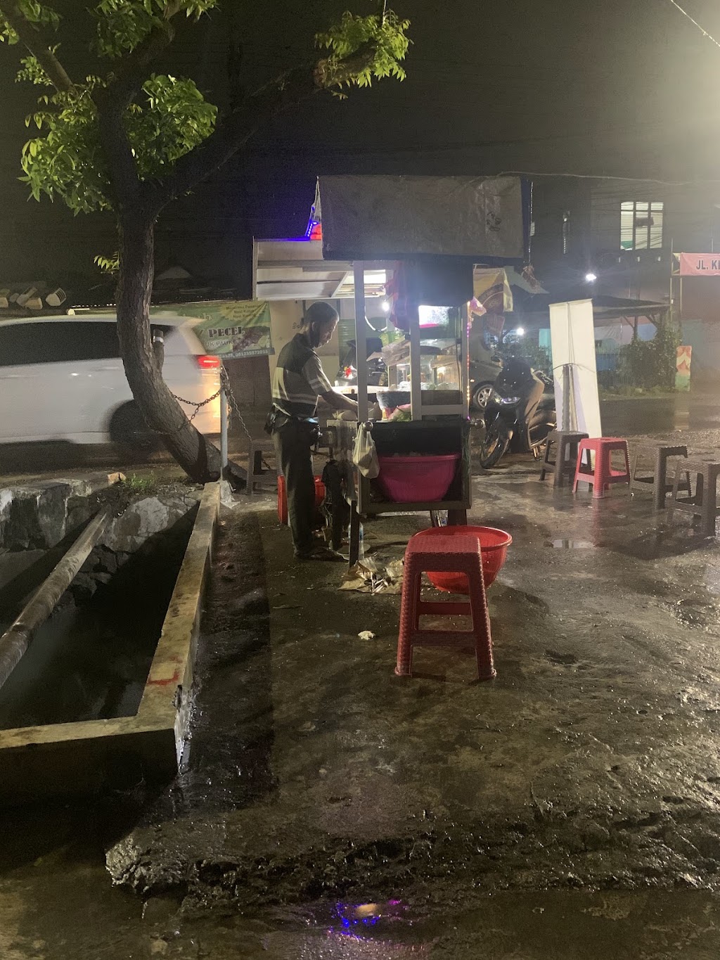 Nasi Goreng Ayam Kecap Pak Di - nasi goreng Surabaya