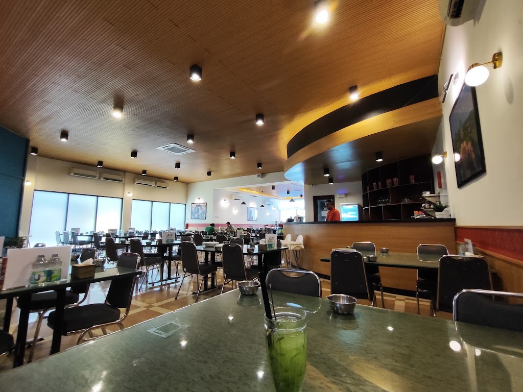 Restoran Payakumbuah, Gubeng Surabaya - rendang Surabaya