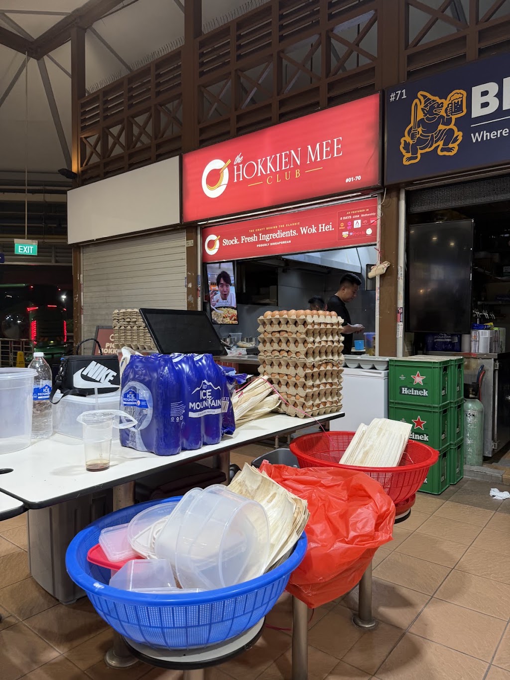 The Hokkien Mee Club - hokkien mee Singapore